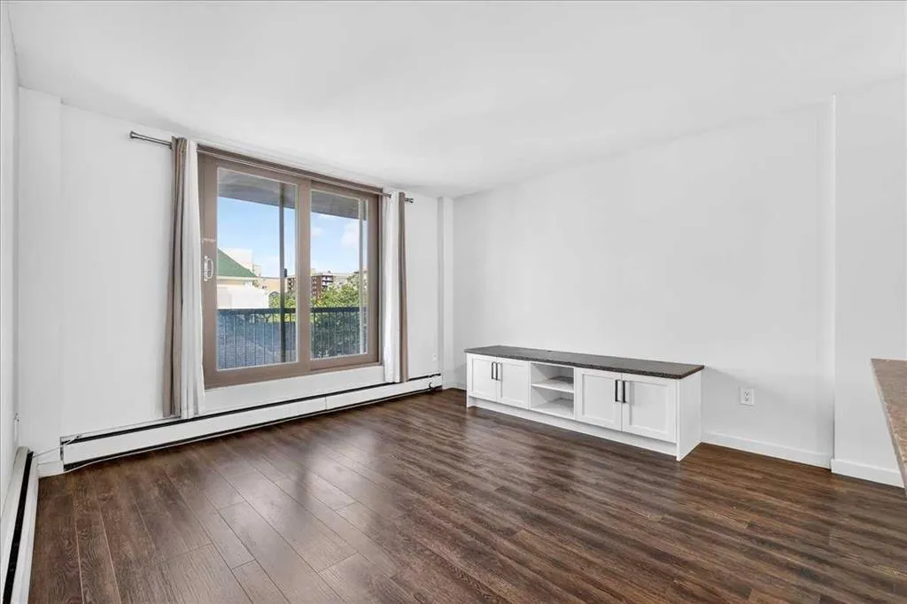 1213 13 Avenue SW #401