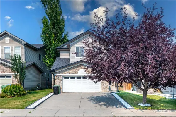 135 Kincora Drive NW