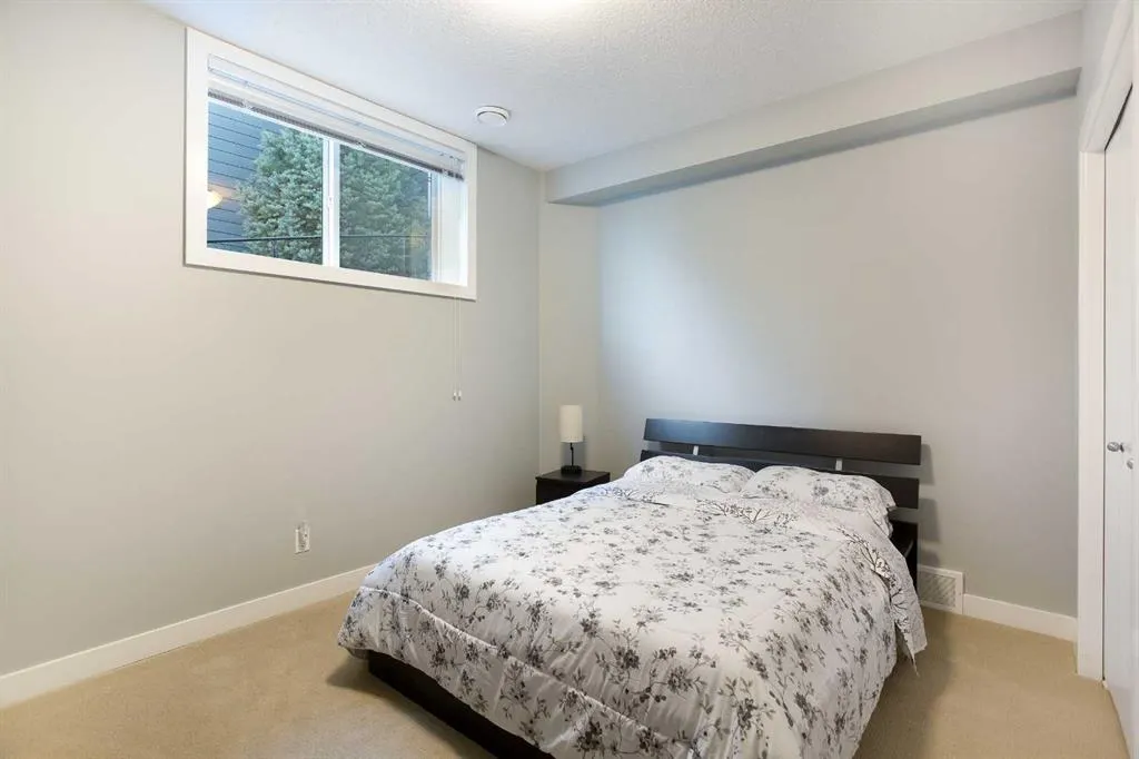 136 Rainbow Falls Glen