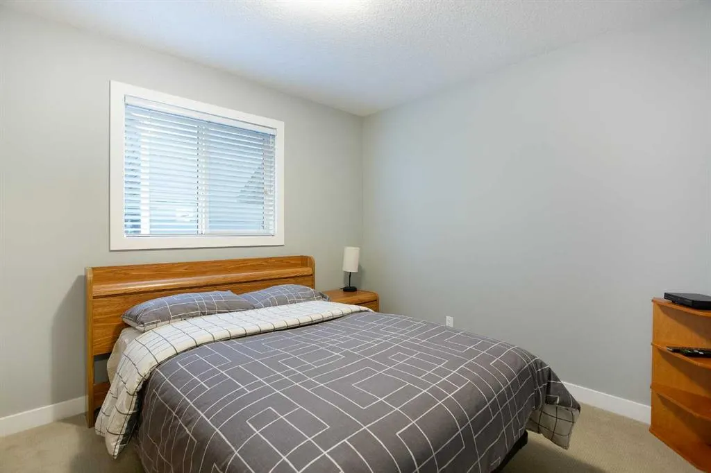 136 Rainbow Falls Glen