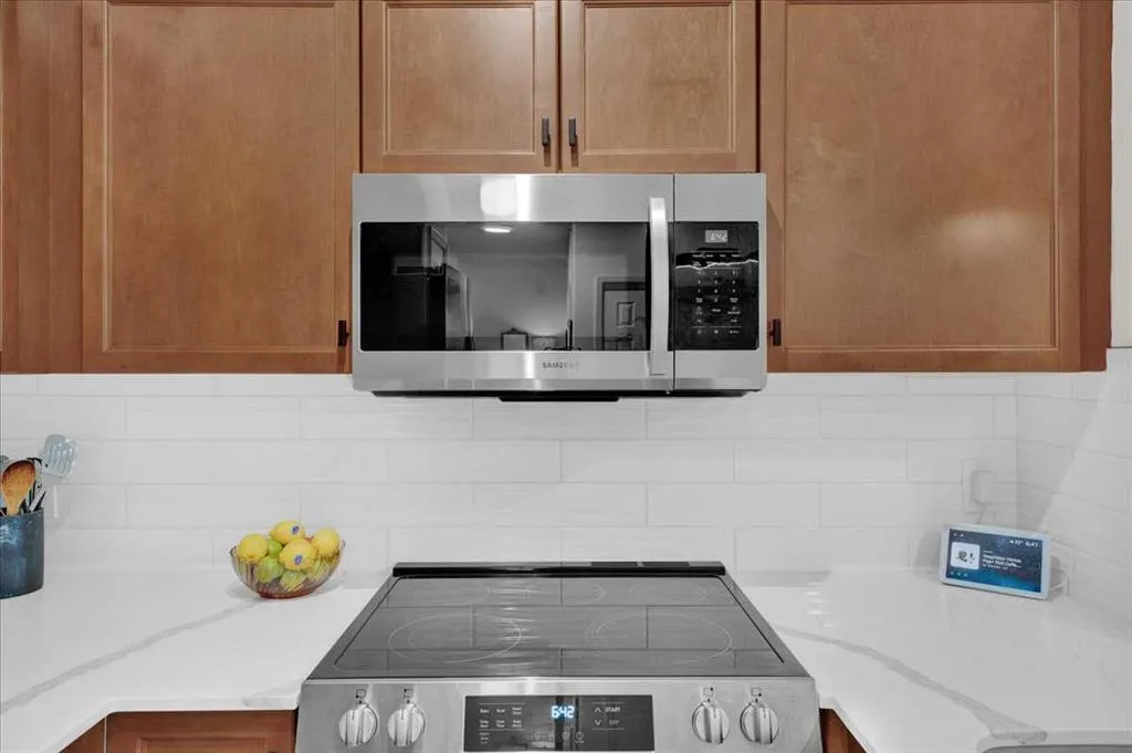 92 Crystal Shores Road #4410