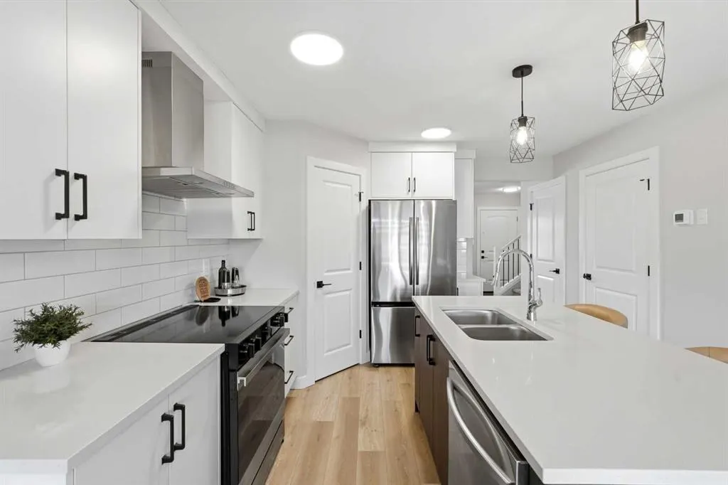 254 Halifax Close