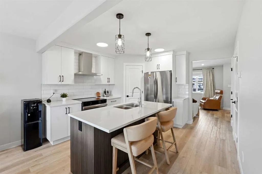 254 Halifax Close