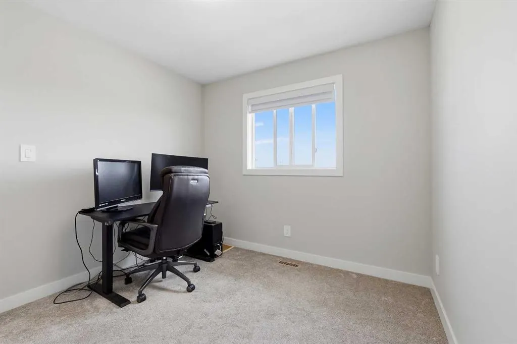 254 Halifax Close
