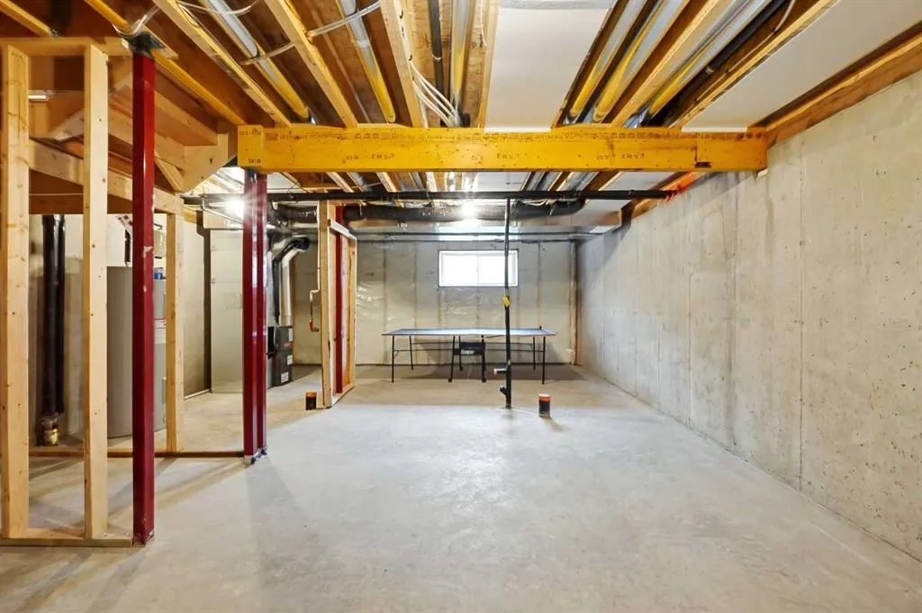 254 Halifax Close