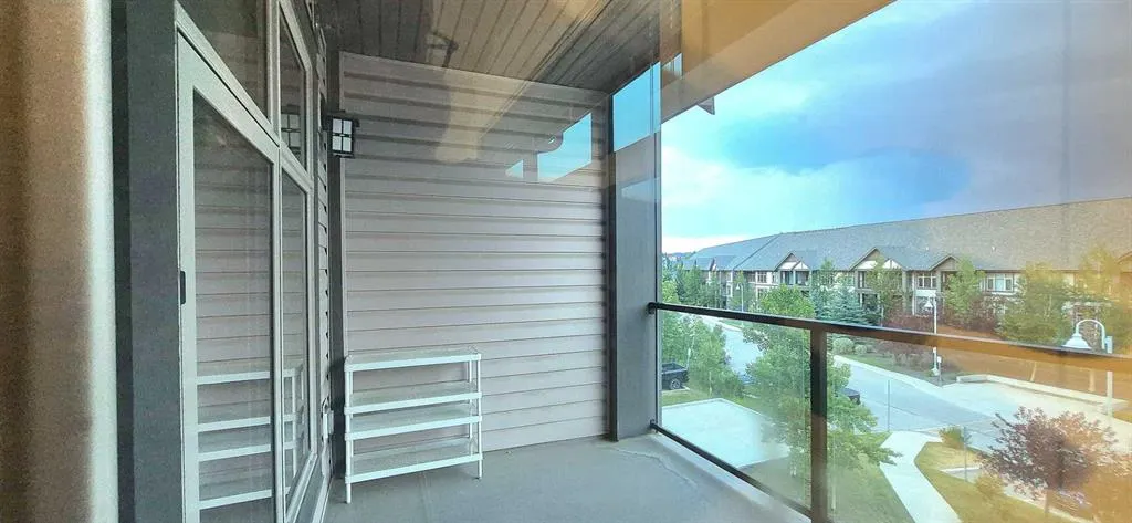 15 ASPENMONT Heights SW #206