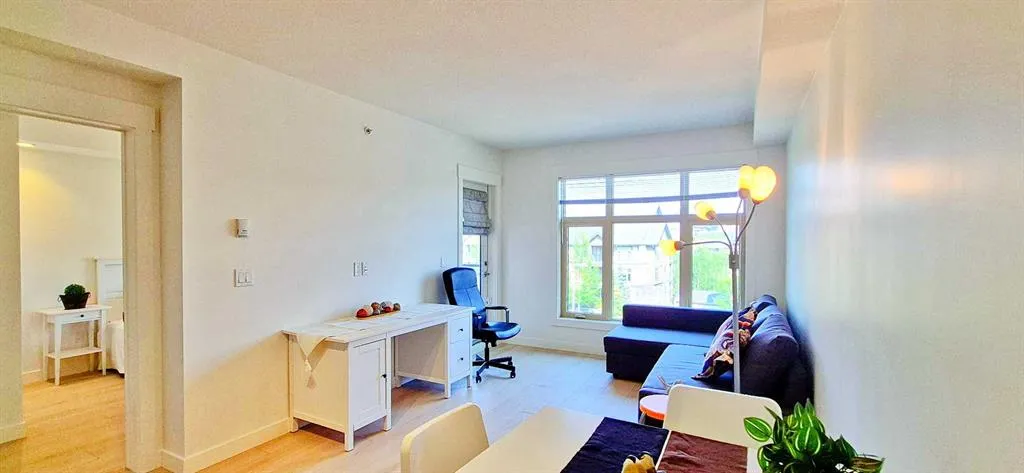 15 ASPENMONT Heights SW #206