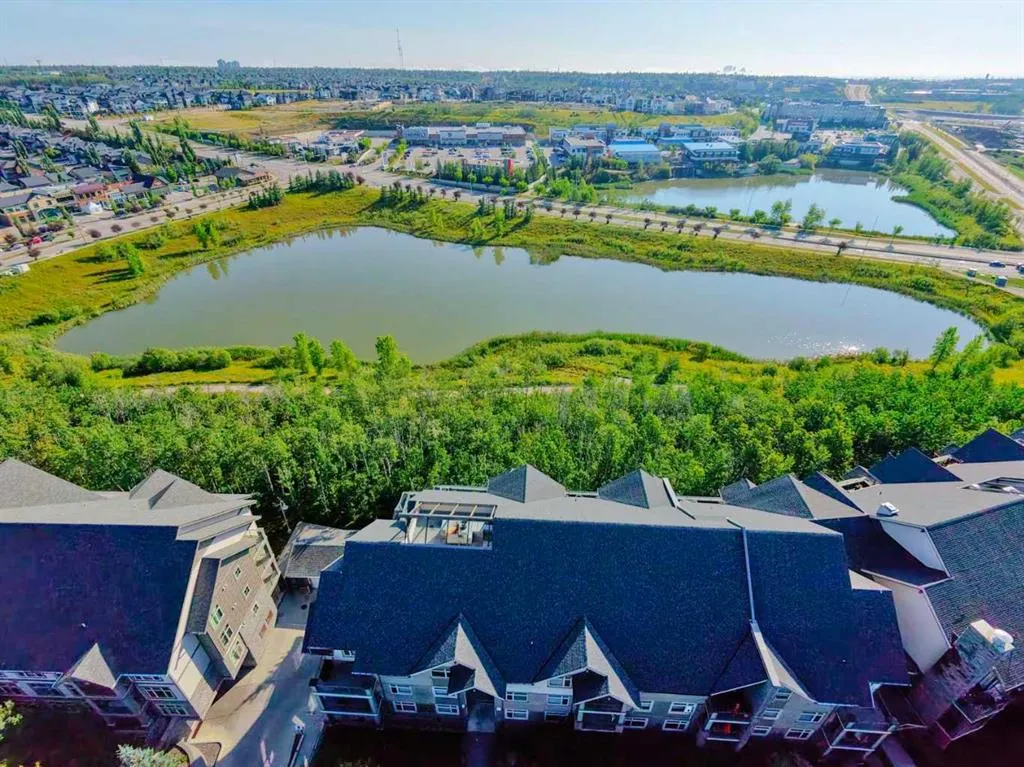 15 ASPENMONT Heights SW #206