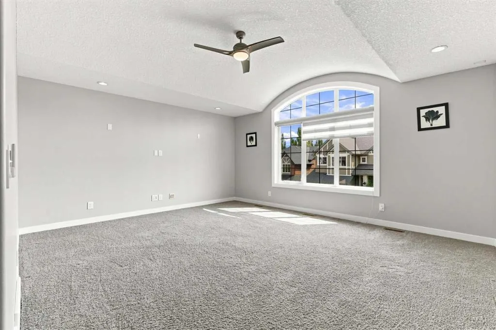 163 Cranarch Circle SE