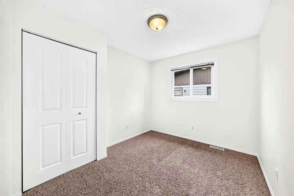 28 Woodland Drive