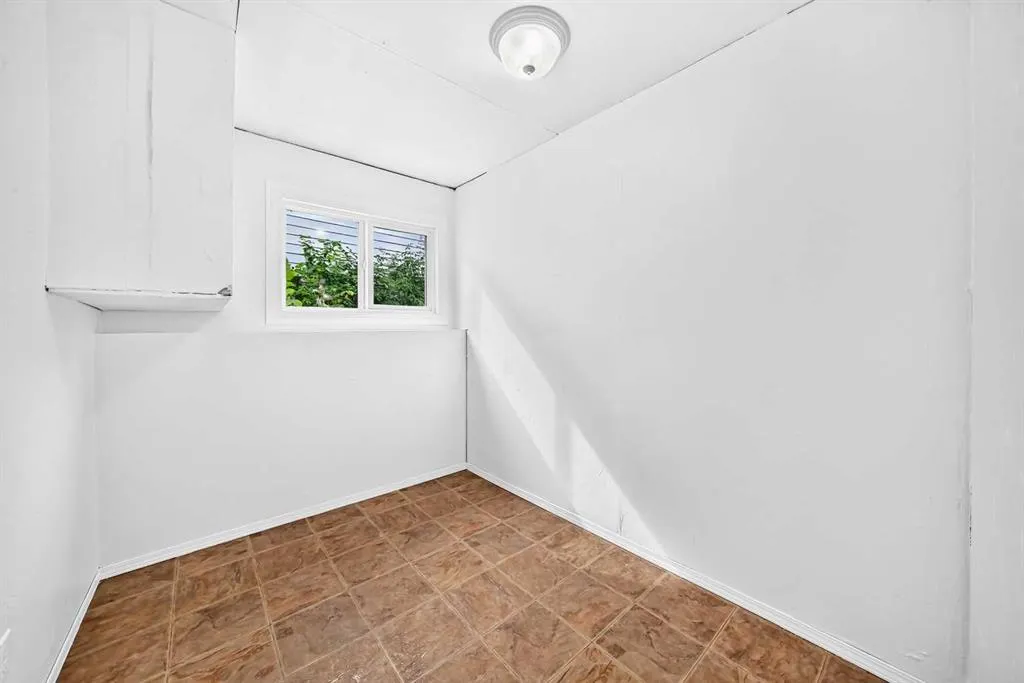 28 Woodland Drive