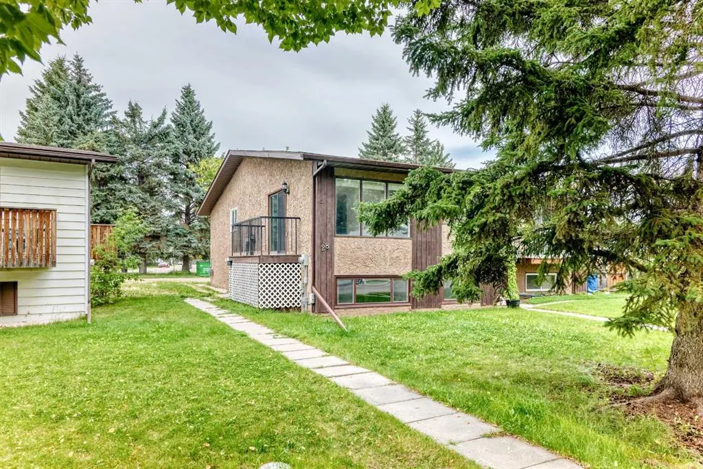 28 Woodland Drive