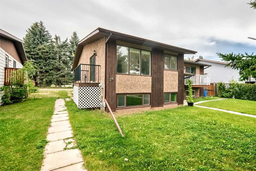 28 Woodland Drive