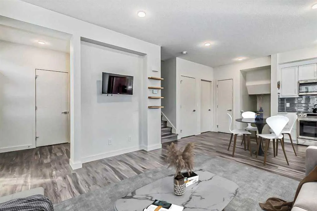 100 Walgrove Court SE #3302