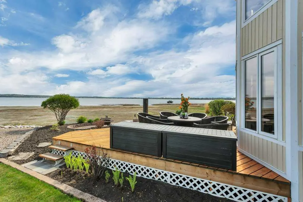 382 Marina Bay Place