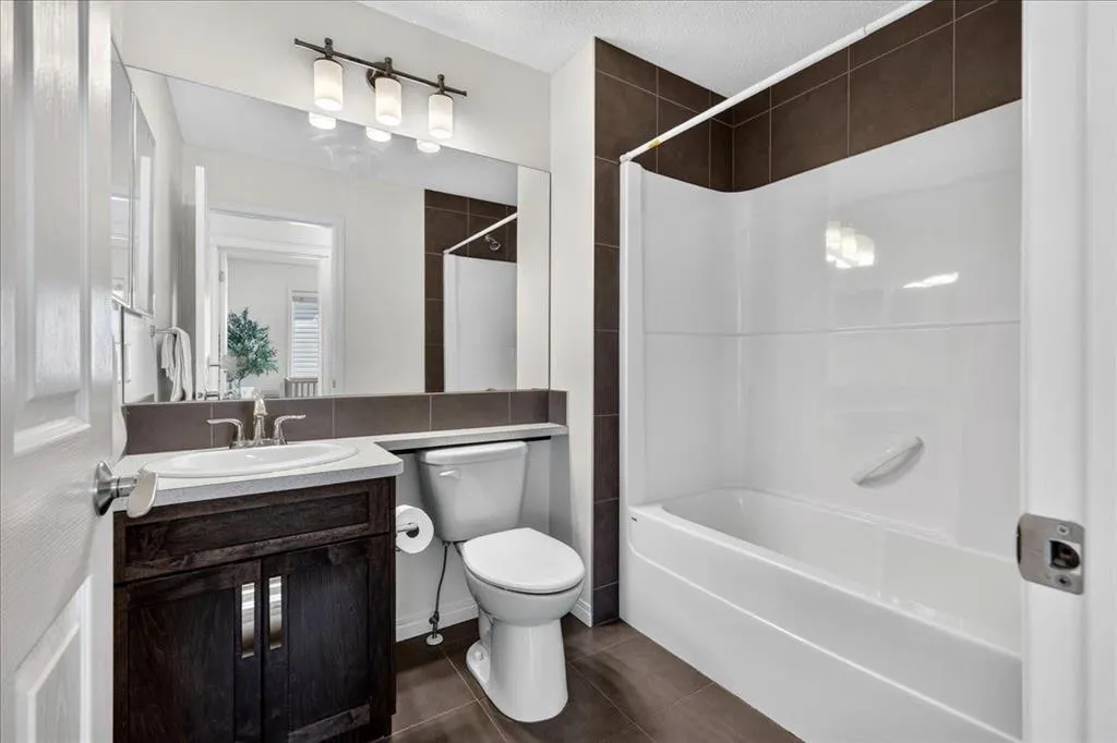 24 Auburn Meadows Green SE