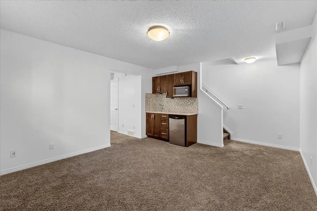 24 Auburn Meadows Green SE
