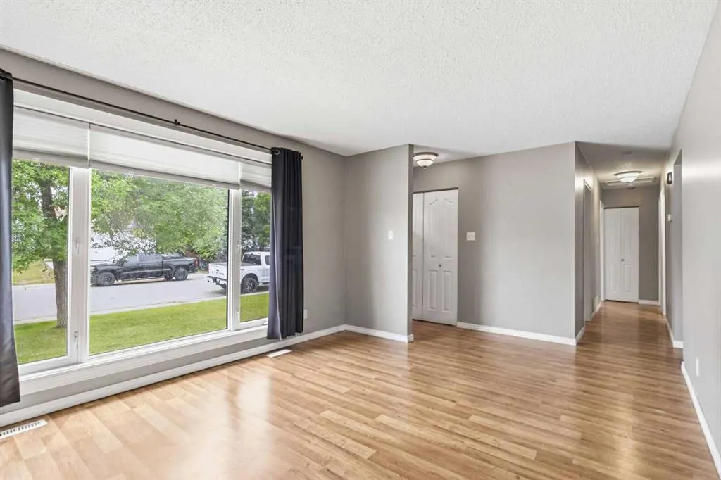157 Rogers Crescent