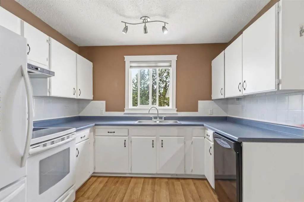 157 Rogers Crescent