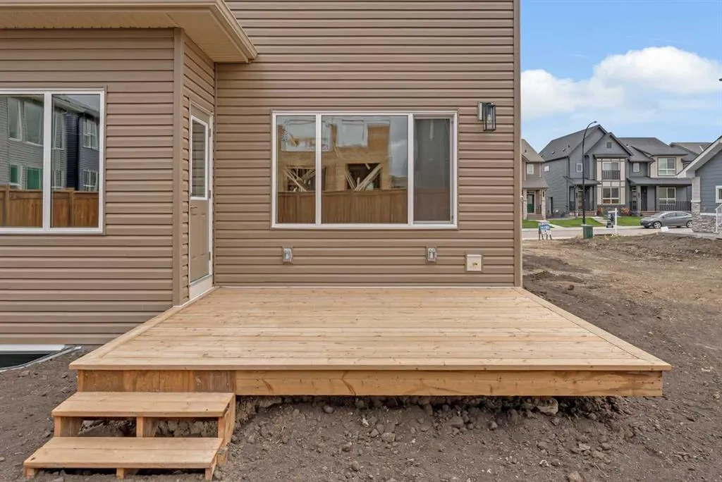 27 Creekside Rise SW