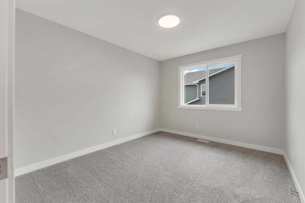 27 Creekside Rise SW