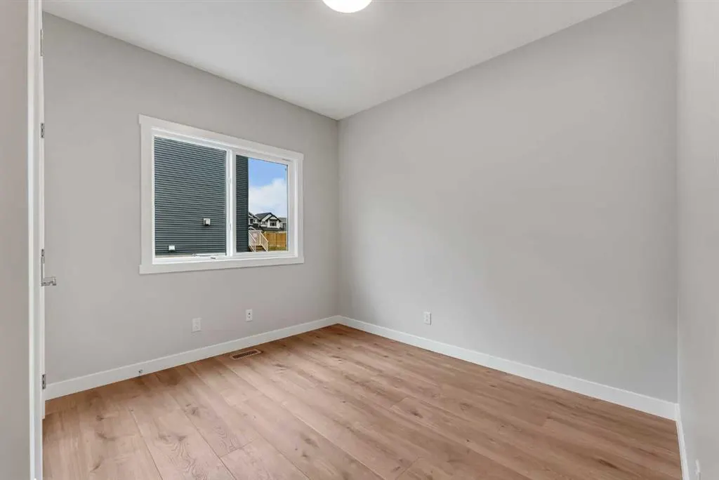 27 Creekside Rise SW