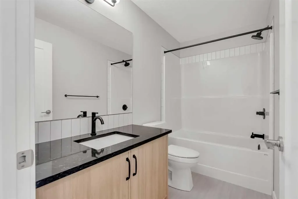 27 Creekside Rise SW