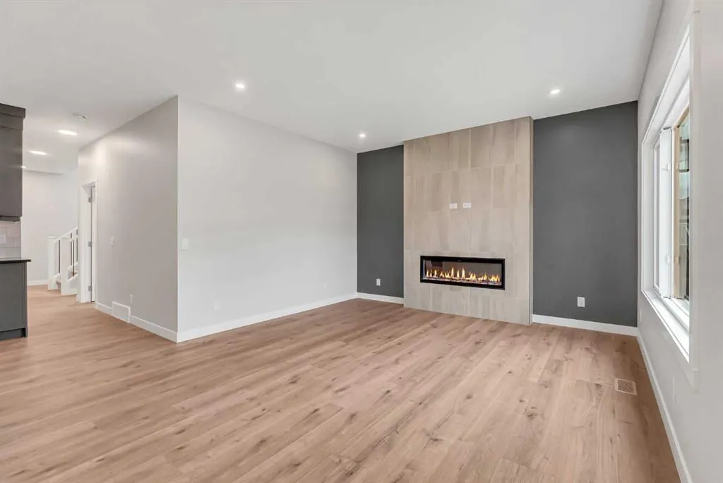 27 Creekside Rise SW