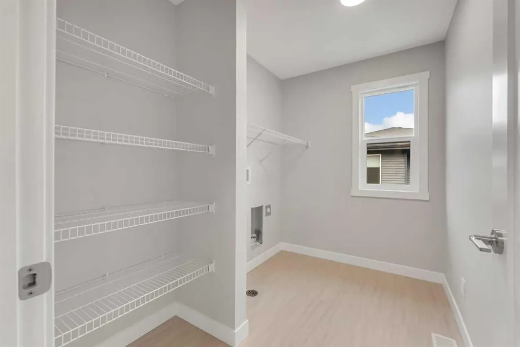 27 Creekside Rise SW