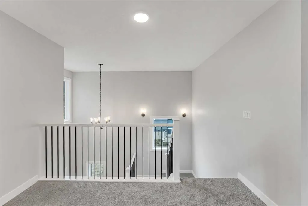 27 Creekside Rise SW