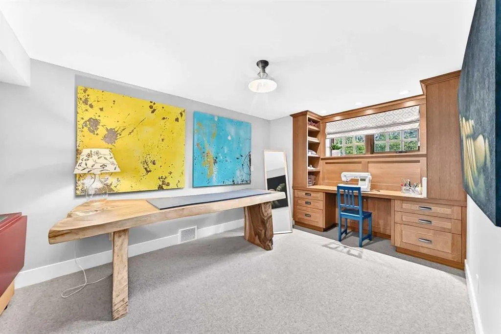 95 Lissington Drive SW