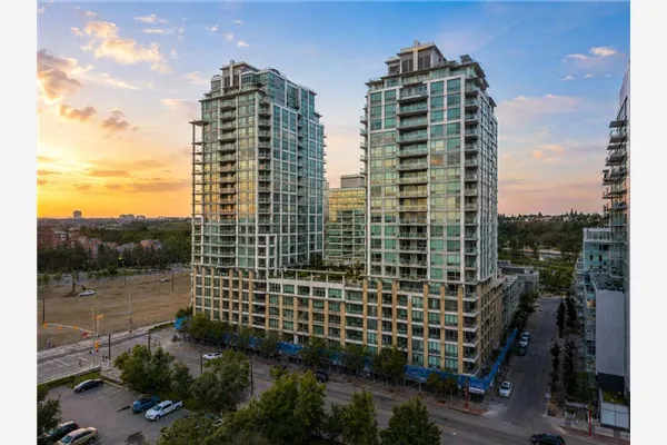 222 Riverfront Avenue SW