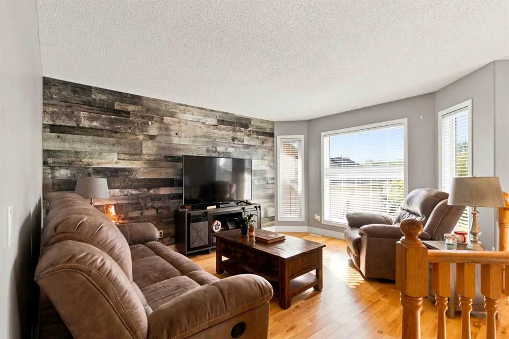 104 DICKEY Bay