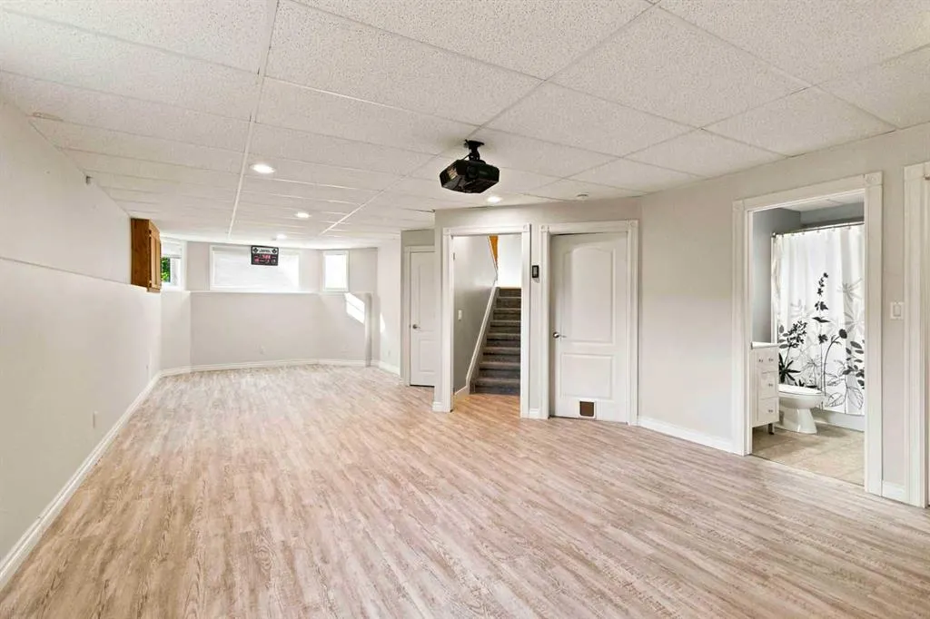 104 DICKEY Bay