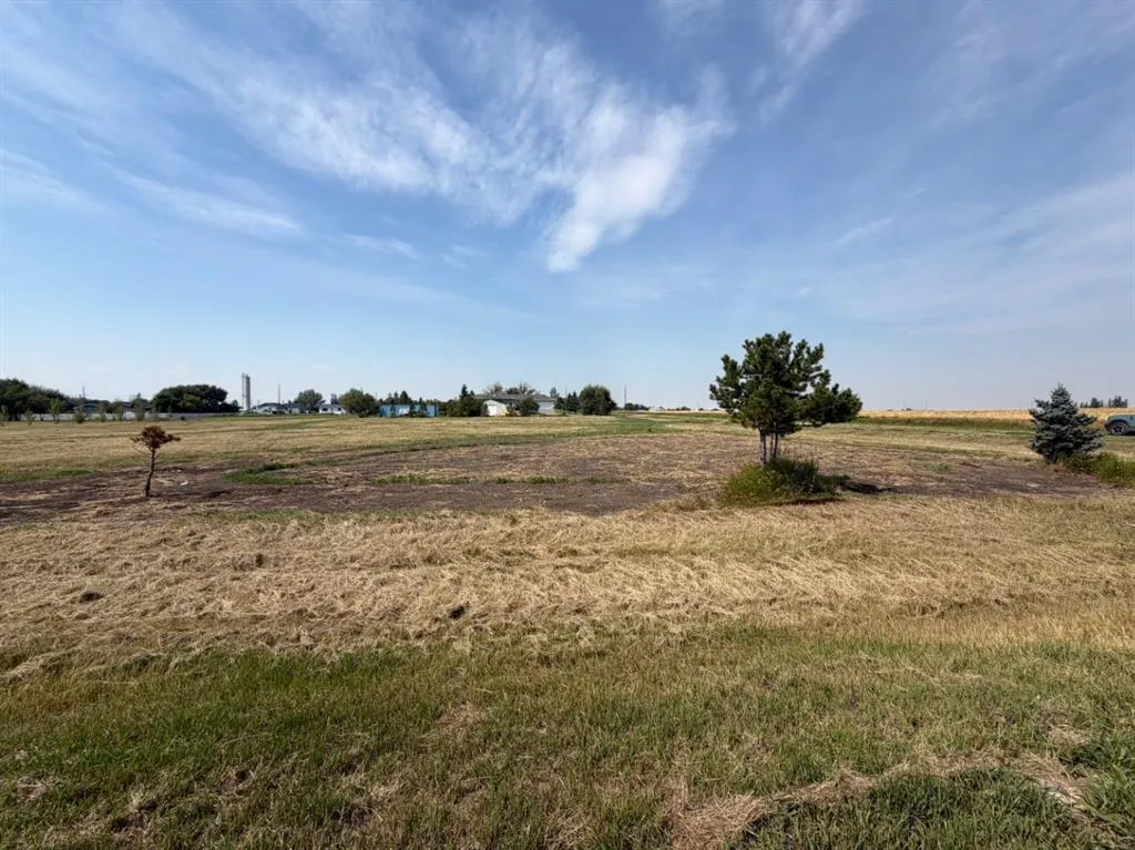 Lot 7 2 Avenue NW