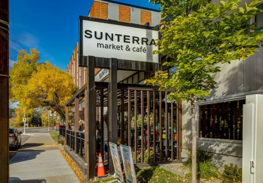 2427 2 Avenue NW #1