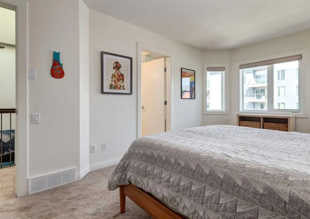 2427 2 Avenue NW #1