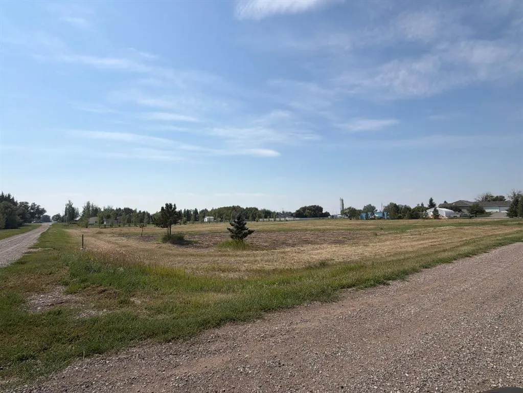 Lot 8 2 Avenue NW