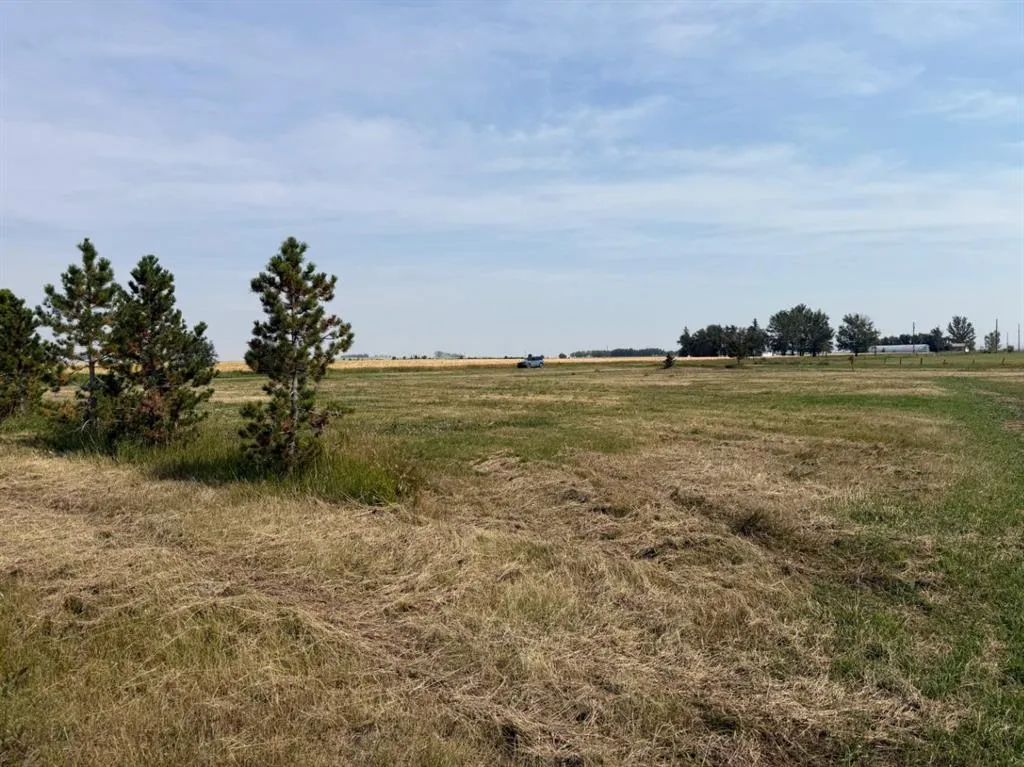 Lot 8 2 Avenue NW