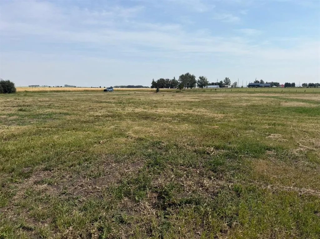 Lot 8 2 Avenue NW