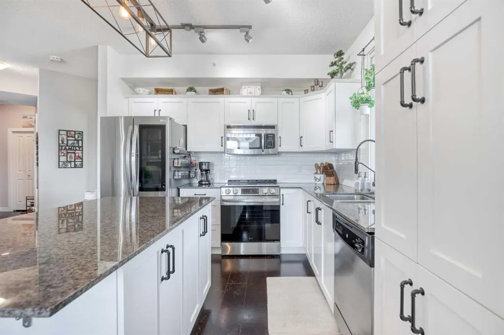205 Sunset Drive #320