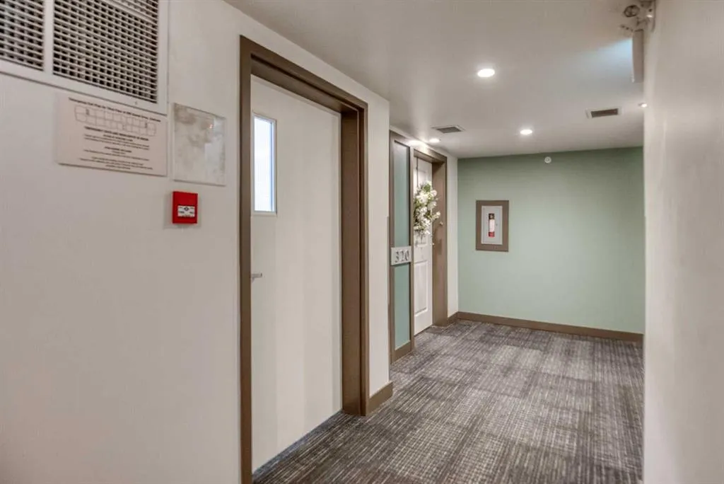 205 Sunset Drive #320