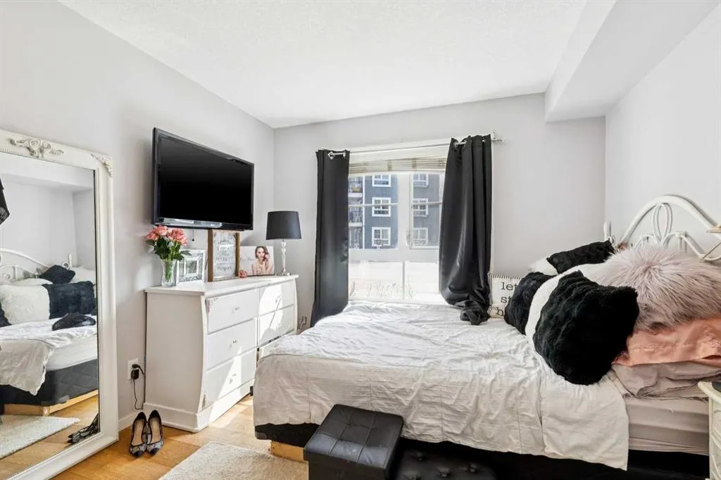 279 Copperpond Common SE #3110