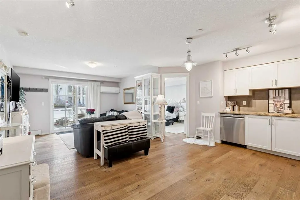 279 Copperpond Common SE #3110