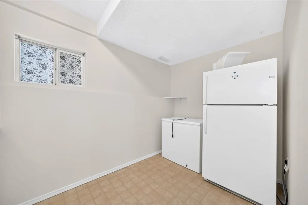143 Applewood Drive SE