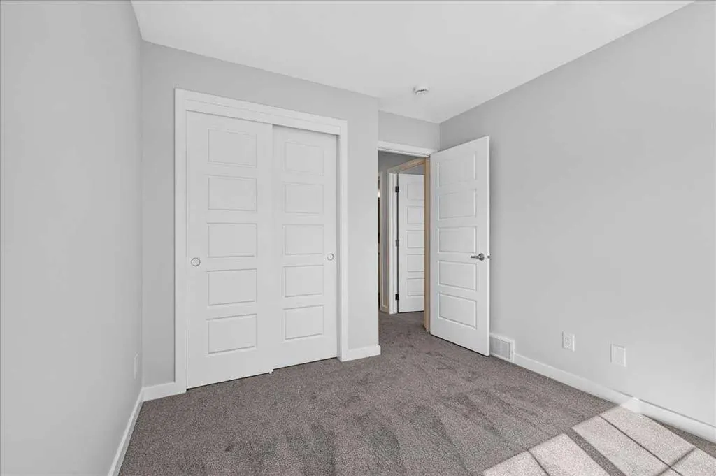 1750 Rangeview Drive SE #201