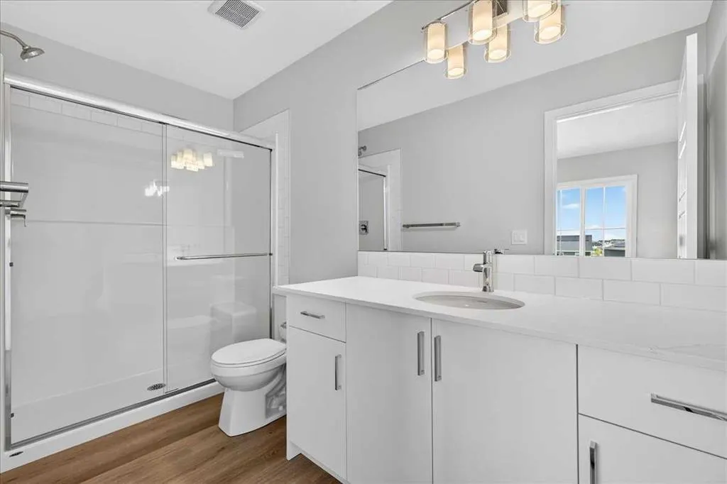 1750 Rangeview Drive SE #201