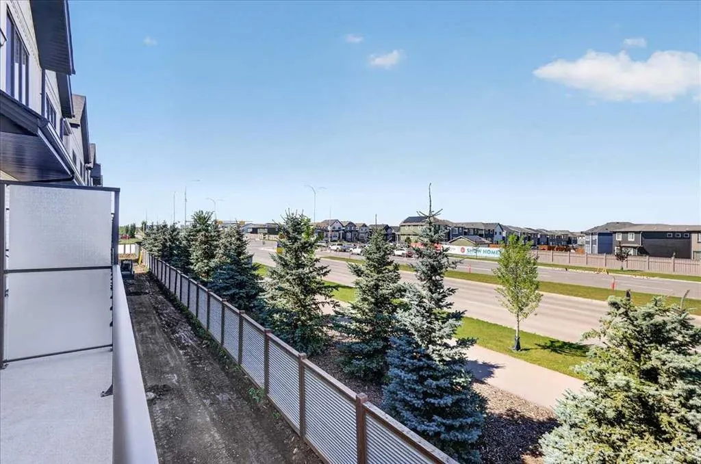 1750 Rangeview Drive SE #201