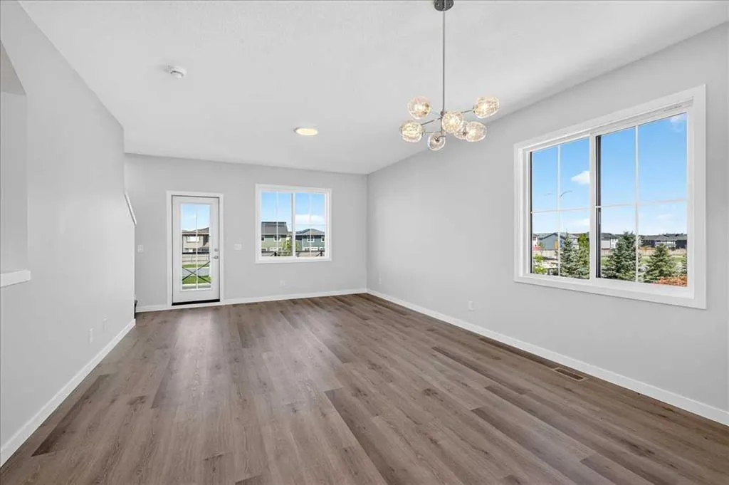 1750 Rangeview Drive SE #201