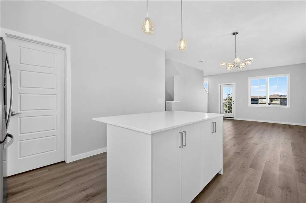 1750 Rangeview Drive SE #201